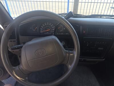 1997 Toyota Tacoma V6   - Photo 9 - Albuquerque, NM 87123-3801
