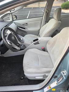 2013 Toyota Prius Three - Photo 9 - Albuquerque, NM 87123-3801