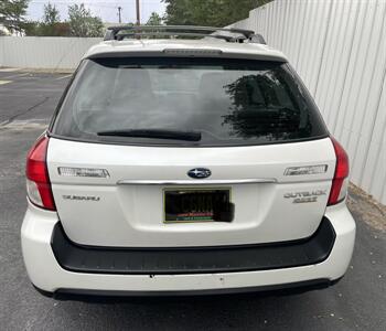 2009 Subaru Outback 2.5i Special Edition   - Photo 5 - Albuquerque, NM 87123-3801