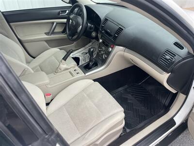 2009 Subaru Outback 2.5i Special Edition   - Photo 10 - Albuquerque, NM 87123-3801