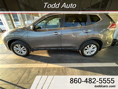 2015 Nissan Rogue SV   - Photo 4 - Torrington, CT 06790