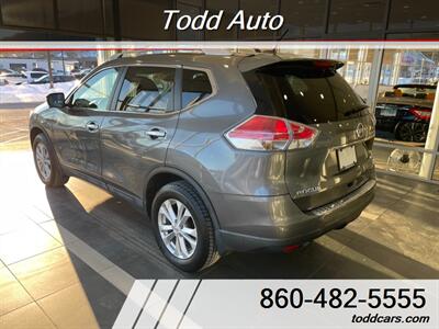 2015 Nissan Rogue SV   - Photo 5 - Torrington, CT 06790