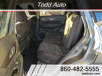 2015 Nissan Rogue SV   - Photo 11 - Torrington, CT 06790