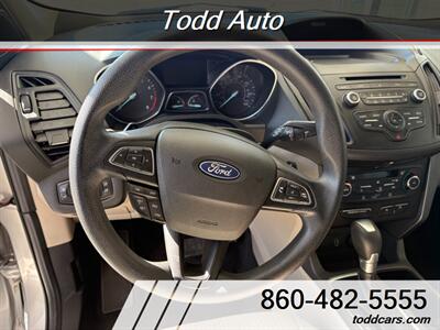 2017 Ford Escape SE   - Photo 13 - Torrington, CT 06790