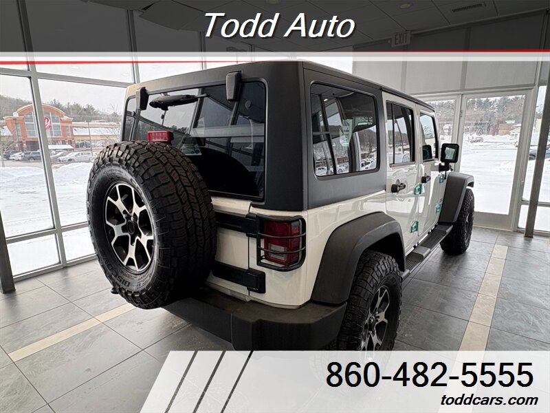 2014 Jeep Wrangler Unlimited Sport - Photo 5 - Torrington, CT 06790