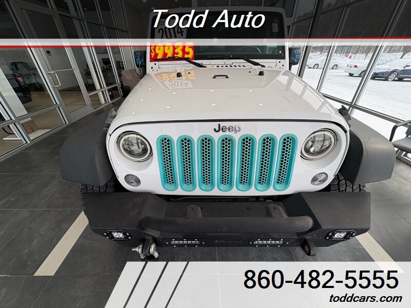 2014 Jeep Wrangler Unlimited Sport - Photo 2 - Torrington, CT 06790