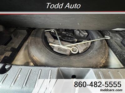 2015 Subaru XV Crosstrek 2.0i Premium   - Photo 12 - Torrington, CT 06790