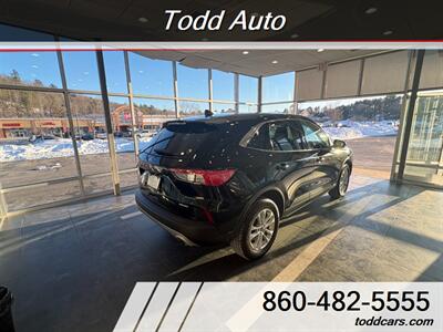 2022 Ford Escape SE - Photo 4 - Torrington, CT 06790