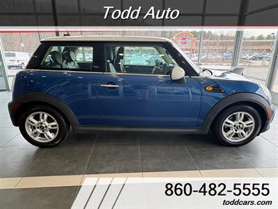 2012 MINI Cooper Hardtop   - Photo 3 - Torrington, CT 06790