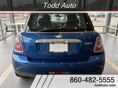 2012 MINI Cooper Hardtop   - Photo 4 - Torrington, CT 06790