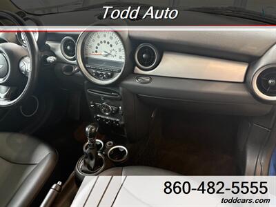 2012 MINI Cooper Hardtop   - Photo 14 - Torrington, CT 06790