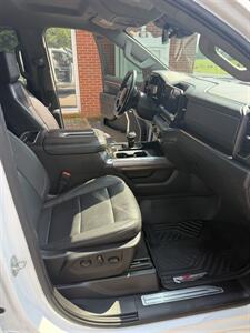 2022 Chevrolet Silverado 1500 LTZ   - Photo 11 - Smithville, TN 37166