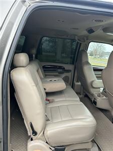 2003 Ford Excursion Limited   - Photo 11 - Smithville, TN 37166