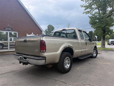2001 Ford F-250 Super Duty XLT   - Photo 2 - Smithville, TN 37166