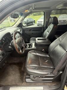 2012 GMC Yukon Denali   - Photo 6 - Smithville, TN 37166