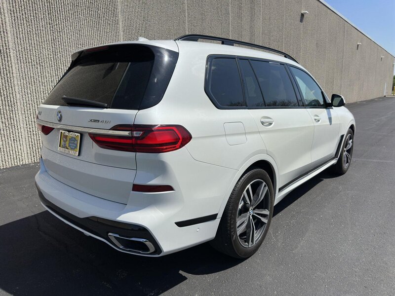 2022 BMW X7 xDrive40i - Photo 4 - Indianapolis, IN 46234