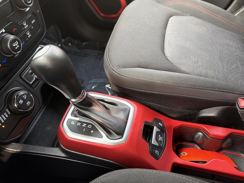 2020 Jeep Renegade Trailhawk - Photo 33 - Indianapolis, IN 46234