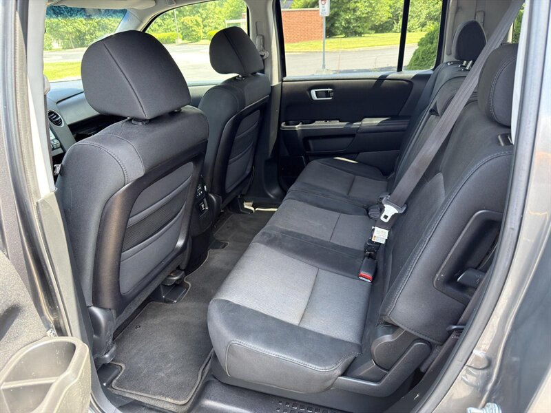 2010 Honda Pilot EX - Photo 11 - Indianapolis, IN 46234