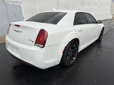 2019 Chrysler 300 Series S - Photo 4 - Indianapolis, IN 46234