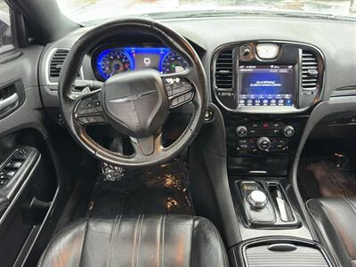 2019 Chrysler 300 Series S - Photo 8 - Indianapolis, IN 46234