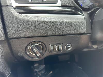 2019 Chrysler 300 Series S   - Photo 20 - Indianapolis, IN 46234