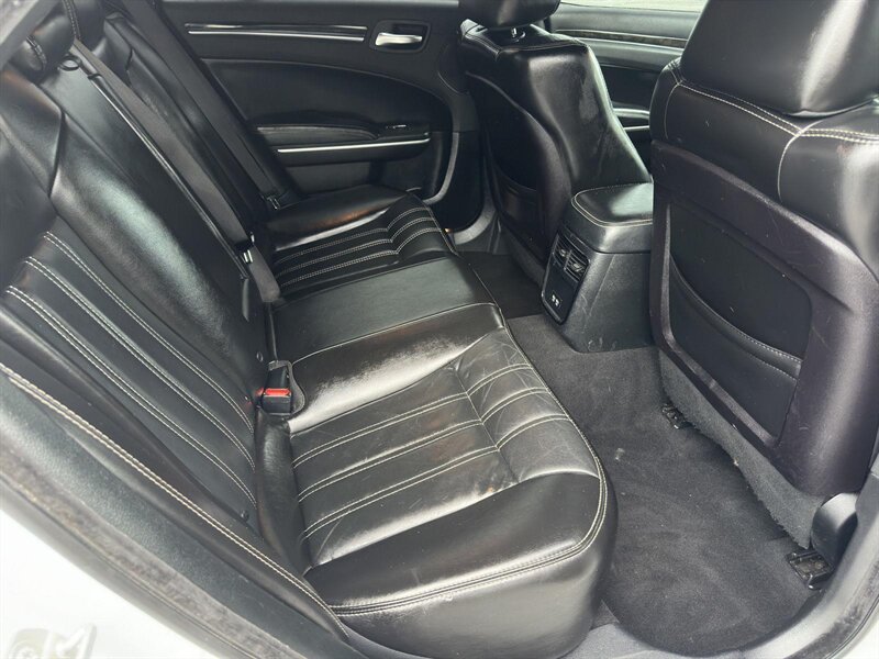2019 Chrysler 300 Series S - Photo 12 - Indianapolis, IN 46234