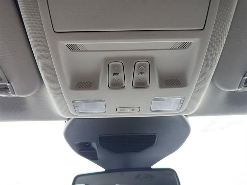 2023 Ford Escape Platinum - Photo 34 - Indianapolis, IN 46234