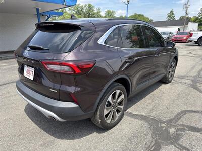2023 Ford Escape Platinum   - Photo 3 - Indianapolis, IN 46234