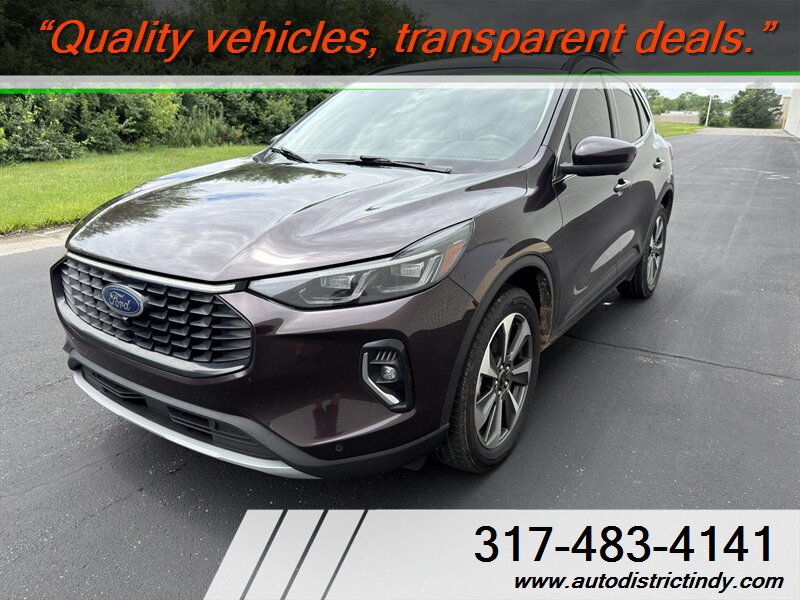 2023 Ford Escape Platinum  