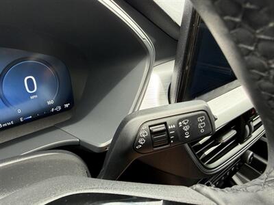 2023 Ford Escape Platinum - Photo 21 - Indianapolis, IN 46234