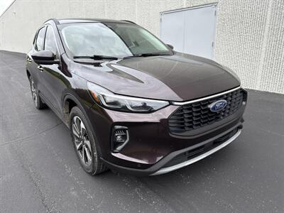 2023 Ford Escape Platinum - Photo 3 - Indianapolis, IN 46234