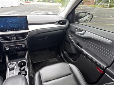 2023 Ford Escape Platinum - Photo 9 - Indianapolis, IN 46234