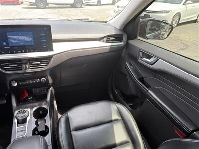 2023 Ford Escape Platinum   - Photo 7 - Indianapolis, IN 46234