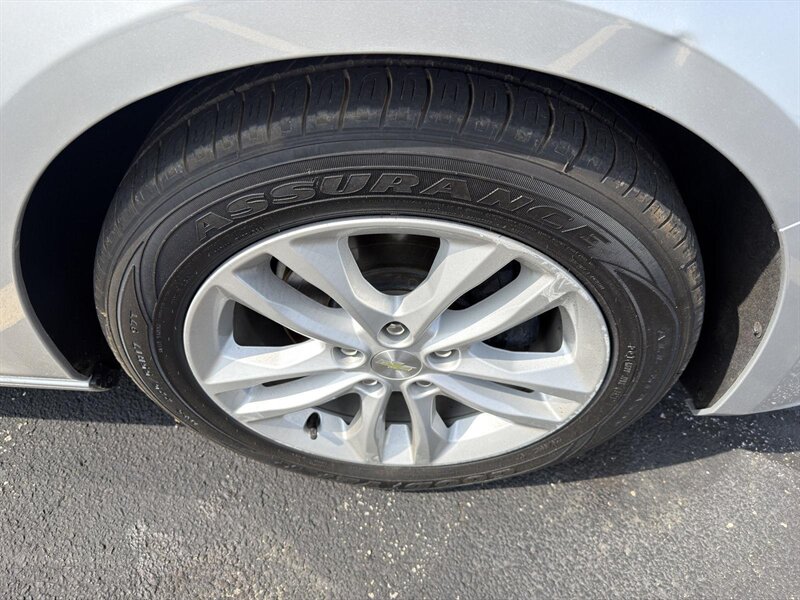 2016 Chevrolet Malibu LT - Photo 36 - Indianapolis, IN 46234