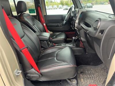 2017 Jeep Wrangler Unlimited Rubicon Recon   - Photo 11 - Indianapolis, IN 46234