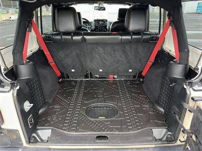 2017 Jeep Wrangler Unlimited Rubicon Recon - Photo 13 - Indianapolis, IN 46234