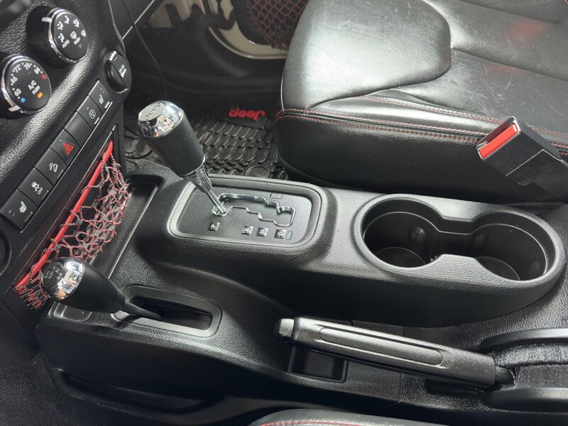 2017 Jeep Wrangler Unlimited Rubicon Recon - Photo 26 - Indianapolis, IN 46234