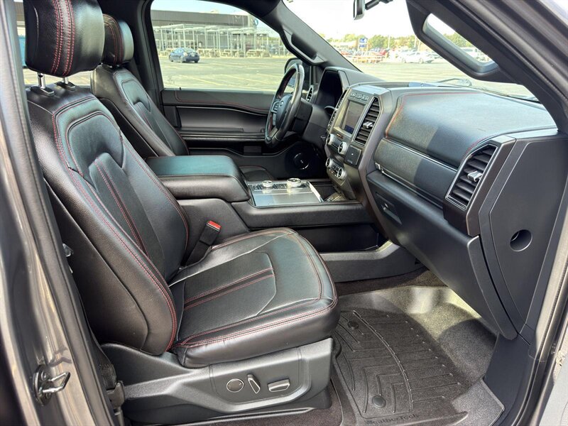 2020 Ford Expedition Limited - Photo 16 - Indianapolis, IN 46234