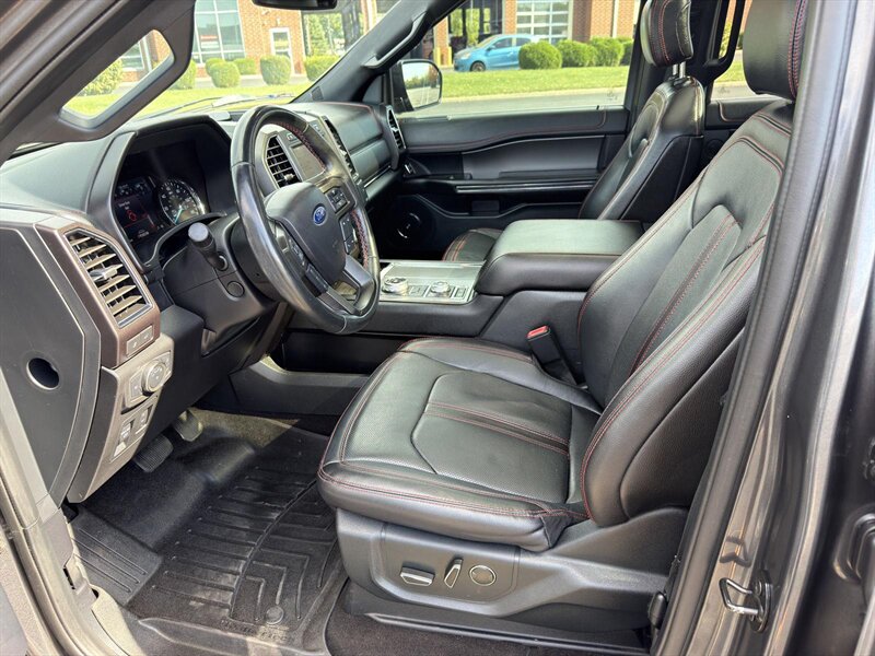 2020 Ford Expedition Limited - Photo 10 - Indianapolis, IN 46234