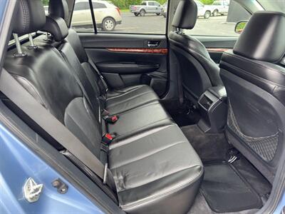 2010 Subaru Outback 2.5i Limited   - Photo 12 - Indianapolis, IN 46234
