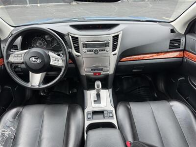 2010 Subaru Outback 2.5i Limited   - Photo 8 - Indianapolis, IN 46234
