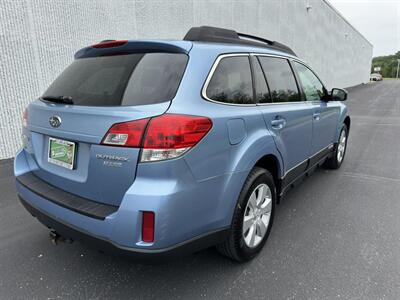 2010 Subaru Outback 2.5i Limited   - Photo 4 - Indianapolis, IN 46234