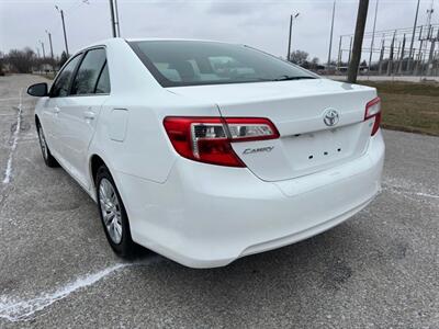 2014 Toyota Camry LE   - Photo 6 - Indianapolis, IN 46234