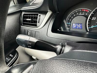 2014 Toyota Camry LE   - Photo 10 - Indianapolis, IN 46234