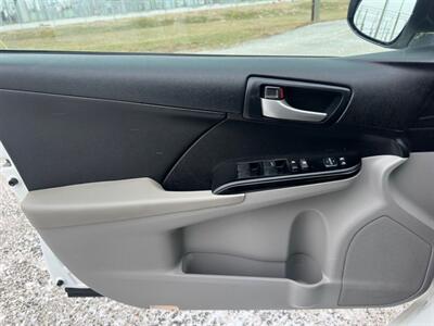 2014 Toyota Camry LE   - Photo 19 - Indianapolis, IN 46234