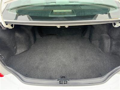 2014 Toyota Camry LE   - Photo 22 - Indianapolis, IN 46234