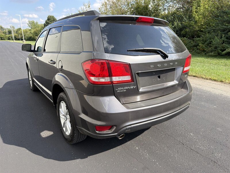 2017 Dodge Journey SXT - Photo 6 - Indianapolis, IN 46234