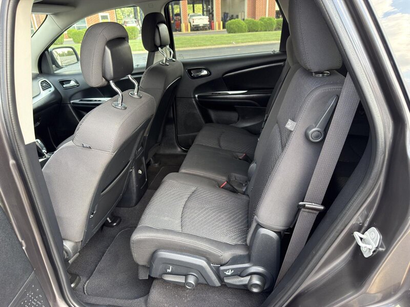 2017 Dodge Journey SXT - Photo 11 - Indianapolis, IN 46234