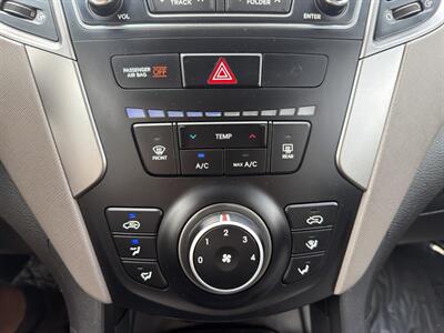 2017 Hyundai SANTA FE Sport 2.4L - Photo 27 - Indianapolis, IN 46234