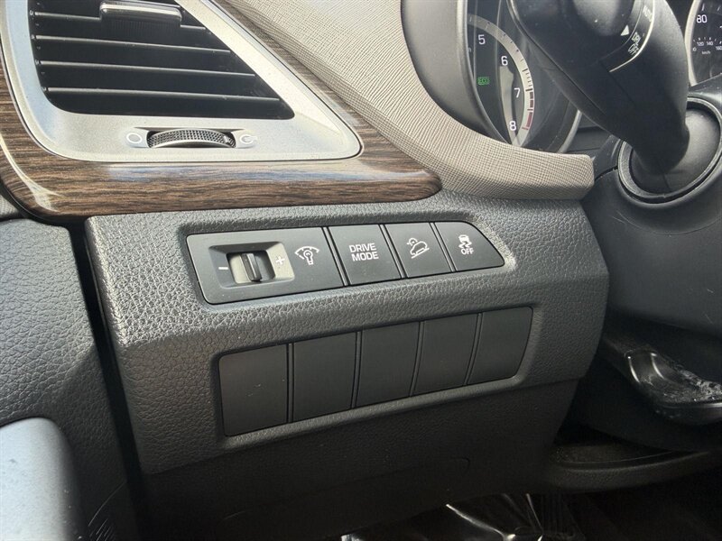 2017 Hyundai SANTA FE Sport 2.4L - Photo 22 - Indianapolis, IN 46234